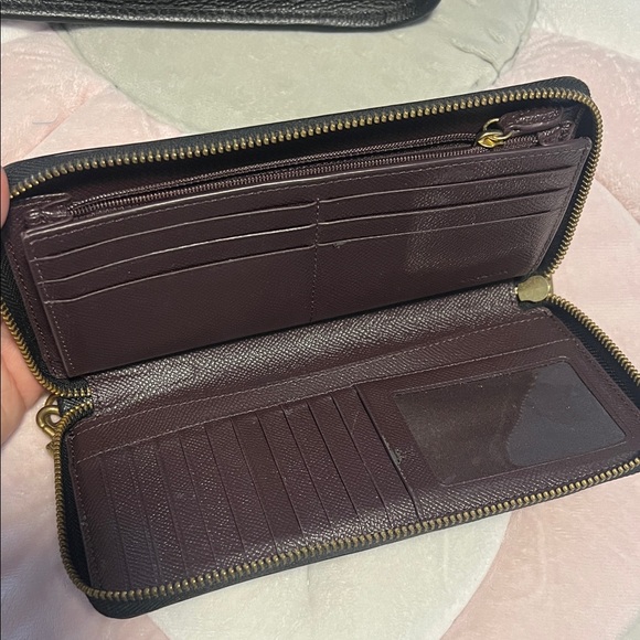 Coach Black Leather Shoulder Bag and Wallet - Picture 4 of 10